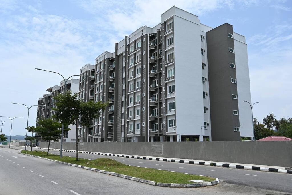 Full Moon Apartment กัวห์ ภายนอก รูปภาพ