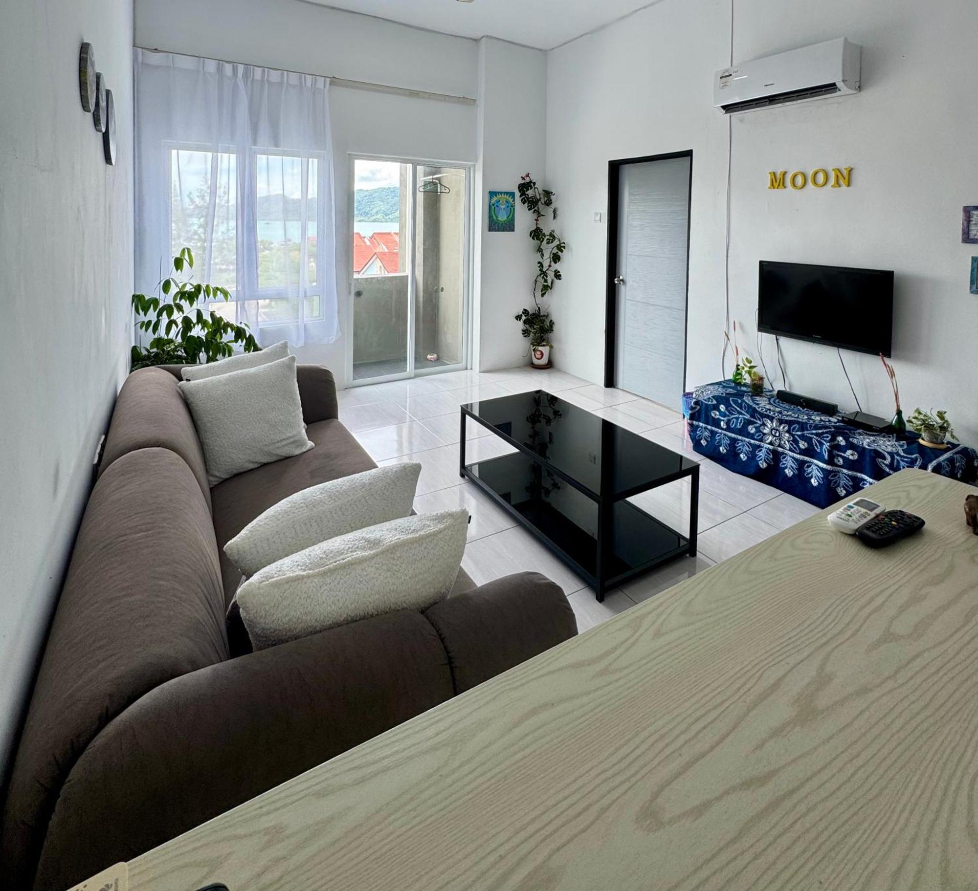 Full Moon Apartment กัวห์ ภายนอก รูปภาพ